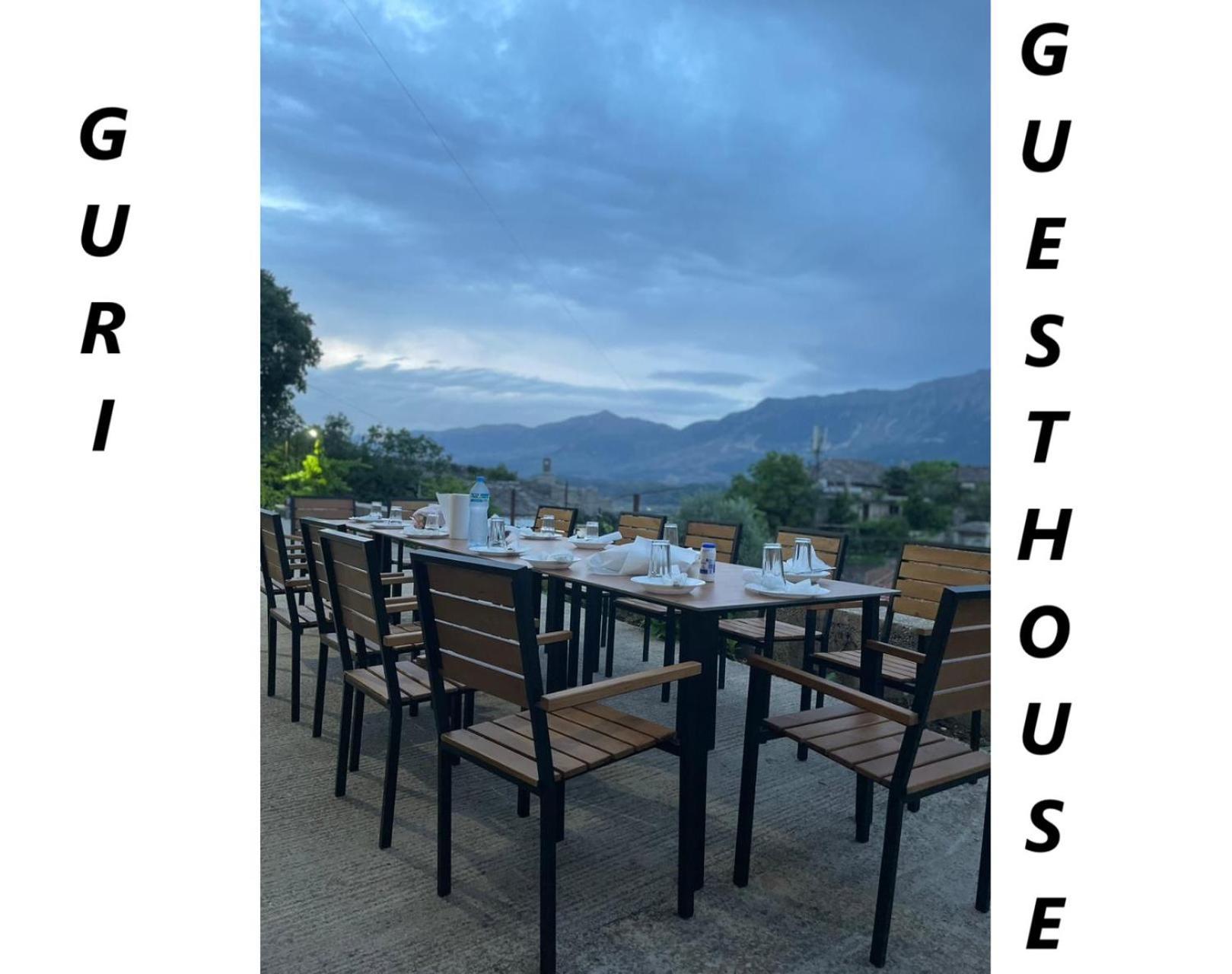 Guri Guesthouse Gjirokaster Bagian luar foto